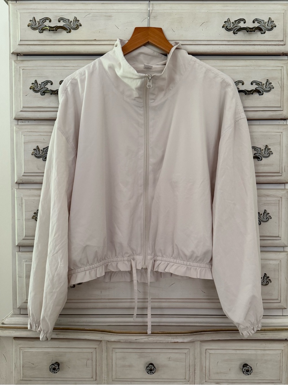 Old Navy StretchTech Packable Ruffle Trim Jacket - Picture 3 of 7